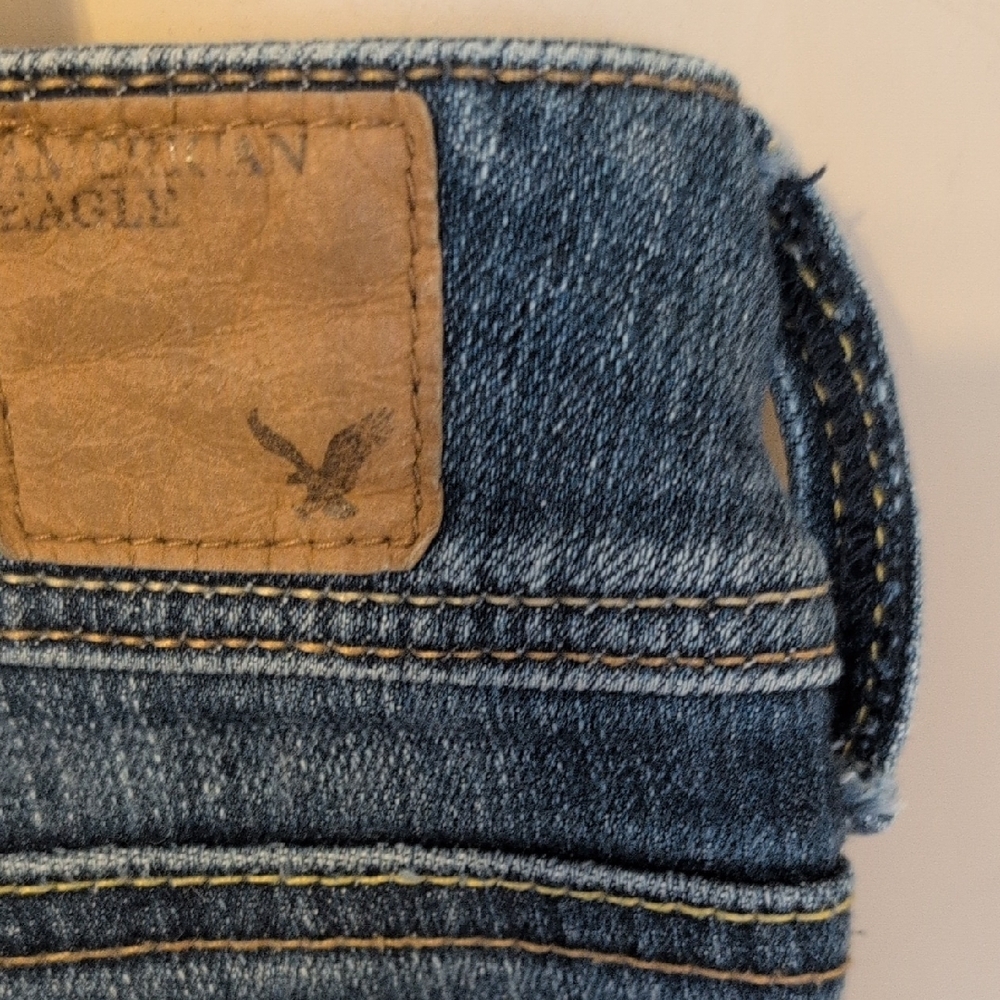 American Eagle Outfitters Women's Blue Jeans - Picture 6 of 7